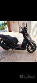 Scooter Kymco People 300 gti