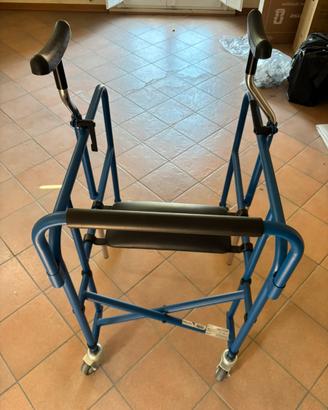 Deambulatore verticale