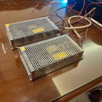 2 alimentatori switching 12V 10A