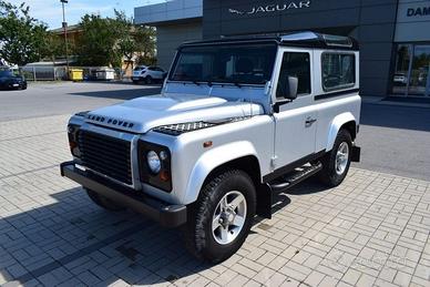 Land Rover Defender 90 2.2 TD4 Station Wagon ...