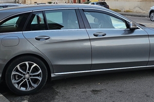 Stupenda MERCEDES C220 SW