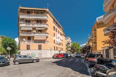 3 LOCALI A ROMA