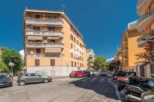 3 LOCALI A ROMA