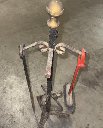 Sevizio da camino  in ferro battuto3 pezzi vintage