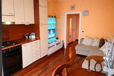 Bilocale - zona Isola - Milano