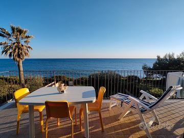 Acciaroli Cilento villa sul mare giardino