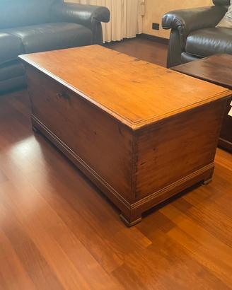 Cassapanca in legno