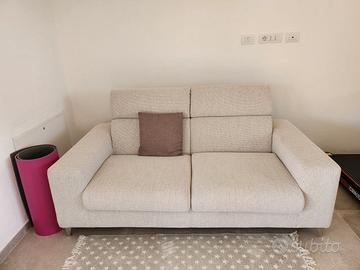 Divano 2 posti nuovo