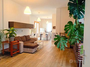 Villa di 552 m² con più di 5 locali e box auto dop