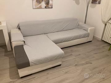 Divano letto con penisola
