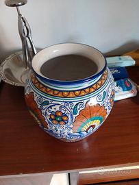 Orcio globulare in maiolica di Faenza