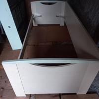 letto singolo con possibilità di altro letto  a sc