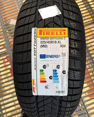 Gomme Pirelli Winter Sottozero 3  225/45R18