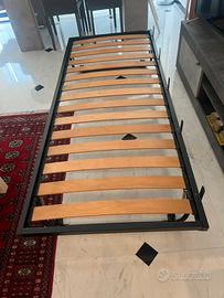 Letto singolo completo di doghe