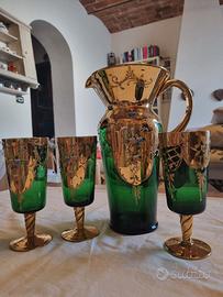 Brocca e bicchieri lavoraz. 3 fuochi, oro zecchino
