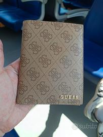 Porta passaporto e porta carte  guess