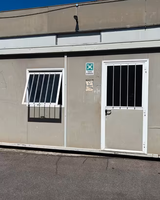 box ufficio con bagno e doccia