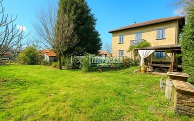 APPARTAMENTO CON AMPIO GIARDINO PRIVATO