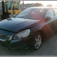 VOLVO V60 I per ricambi