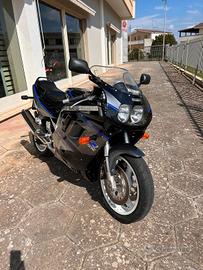 SUZUKI GSX 1100 R