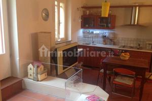 Stanze su immobile indipendente