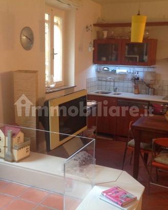 Stanze su immobile indipendente