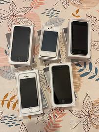 Lotto 5 iPhone con scatole (4S / 5S / SE)