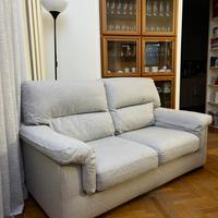 2 poltrone e 2 divani