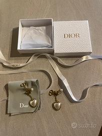 Orecchini originali di Dior