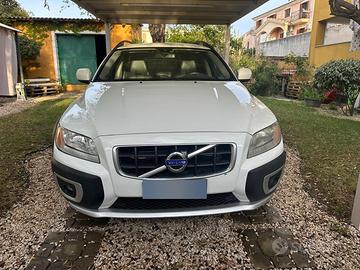Volvo xc70 D5  Summum 205 cv