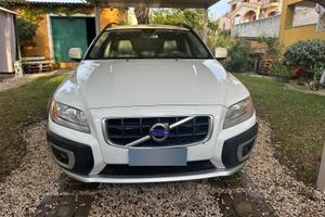 Volvo xc70 D5  Summum 205 cv