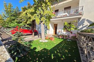 Villetta a schiera di 222 m² con più di 5 locali e