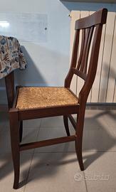 tavolo di legno con 4 sedie