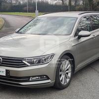 VOLKSWAGEN Passat Variant Businessline 1.6 TDI DSG