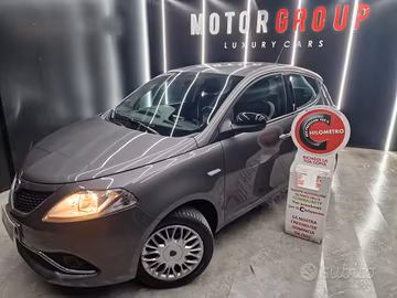 Lancia Ypsilon 1.2 69 CV 5 porte Platinum Gpl