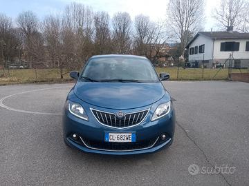Lancia Ypsilon Gold plus Hybrid 