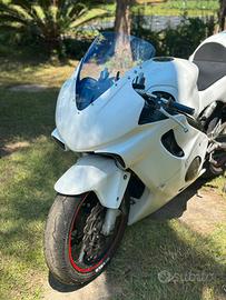cbr 600 f pista