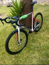 Bici da corsa cannondale supersix evo