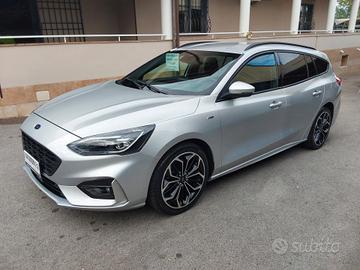 Ford Focus 1.5 120CV ST-Line Super Accessoriata Ca