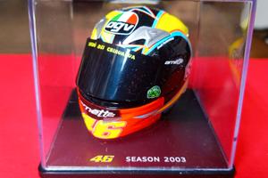 Casco Valentino Rossi Season 2003 usato