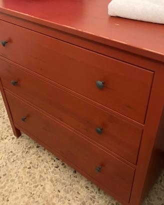 Cassettiera Ikea Hemnes