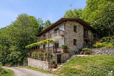 CASA INDIPENDENTE A VIÙ