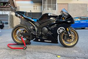 R1 08 Pista