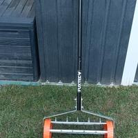 Aeratore scarificatore manuale su ruote 400mm Fuxt