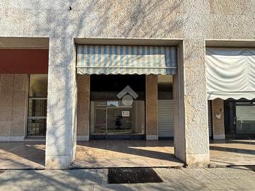 NEGOZIO A PIACENZA