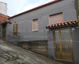 Arbus - Casa in Via Ugo Foscolo