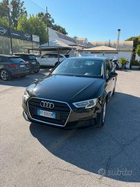 AUDI A3 TDi cambio AUTOMATICO S tronic
