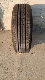 Gomme con cerchi in lega Clio.