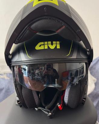 Casco GIVI
