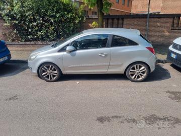 OPEL CORSA 1.2 neopatentati 